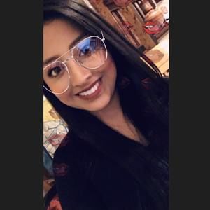 Meet your Posher, Ana